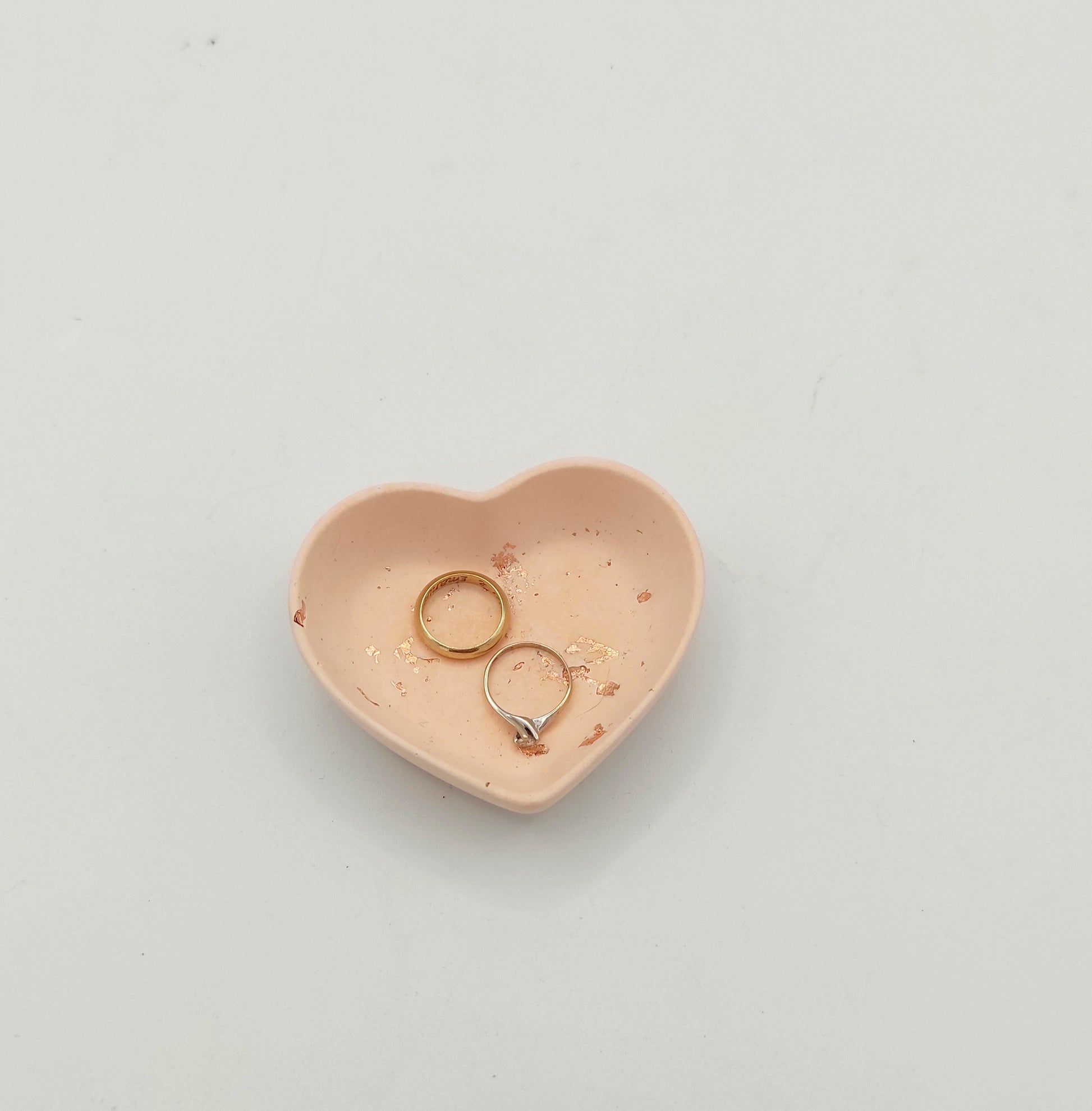 resina, resina ecologica, svuotacuore, portanelli, portagioie, arredamento, arredo, regalo, battessimo, comunione, cresima, matrimonio, bomboniera
