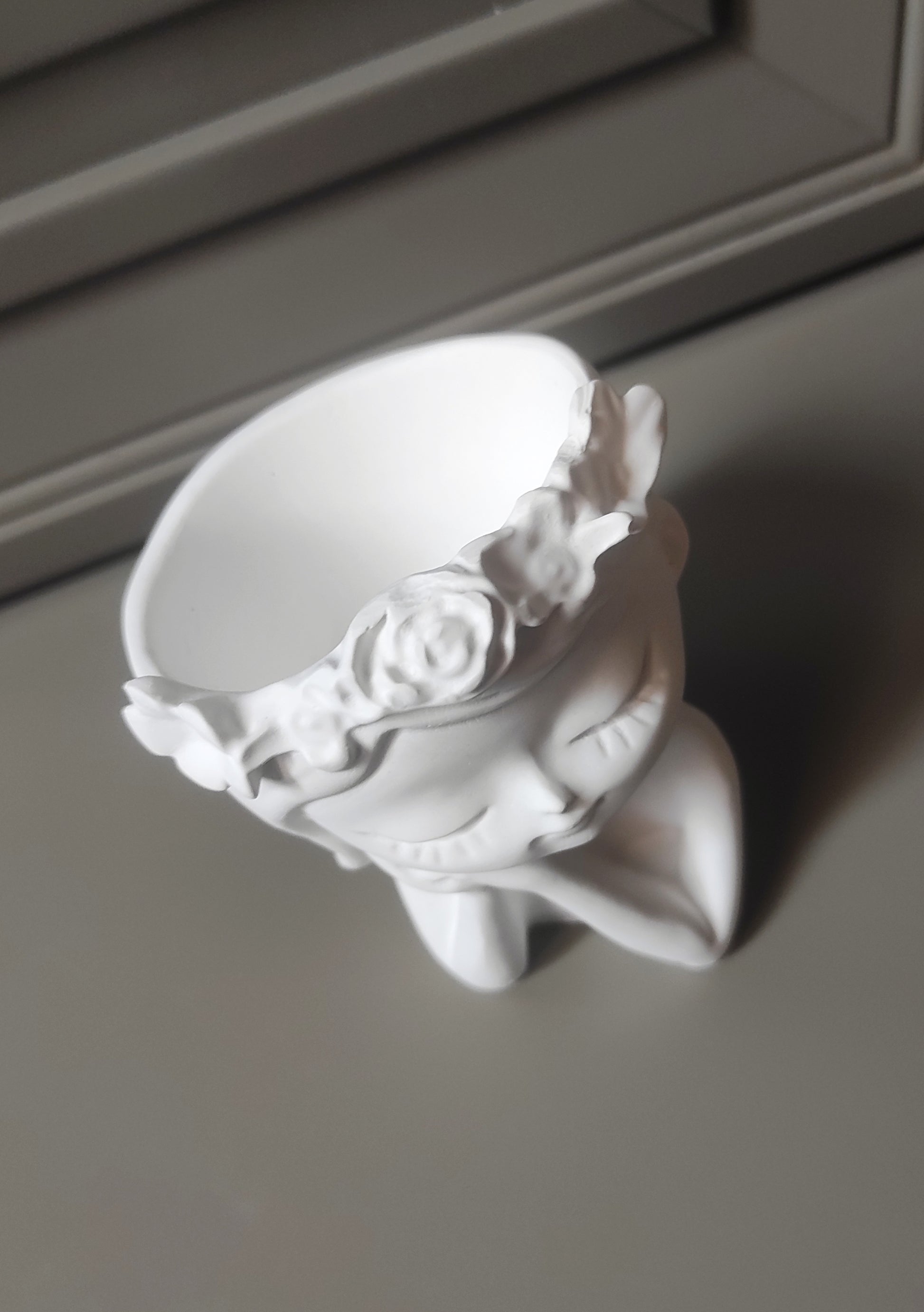 vaso, vaso decorativo, volto, bambina, riposo, calma, bomboniera, battesimo, comunione, cresima, matrimonio, utile, arredamento, arredo