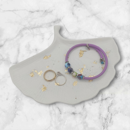 Foglia di Ginkgo, svuotatasche, resina ecologica, azzurro chiaro, resina, resin, regalo, battessimo, comunione, cresima, matrimonio, bomboniera