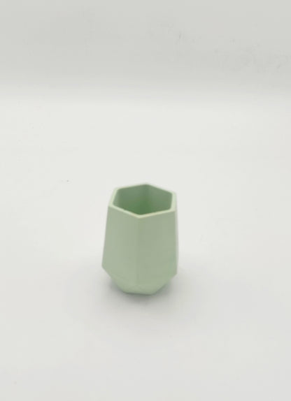 vasi, resina ecologica, porta oggetti, fiori di carta, piante grasse, arredamento, casa, primavera, regalo, battessimo, comunione, cresima, matrimonio, bomboniera