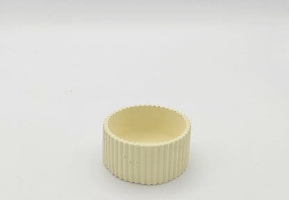 vasi, resina ecologica, porta oggetti, fiori di carta, piante grasse, arredamento, casa, primavera, regalo, battessimo, comunione, cresima, matrimonio, bomboniera