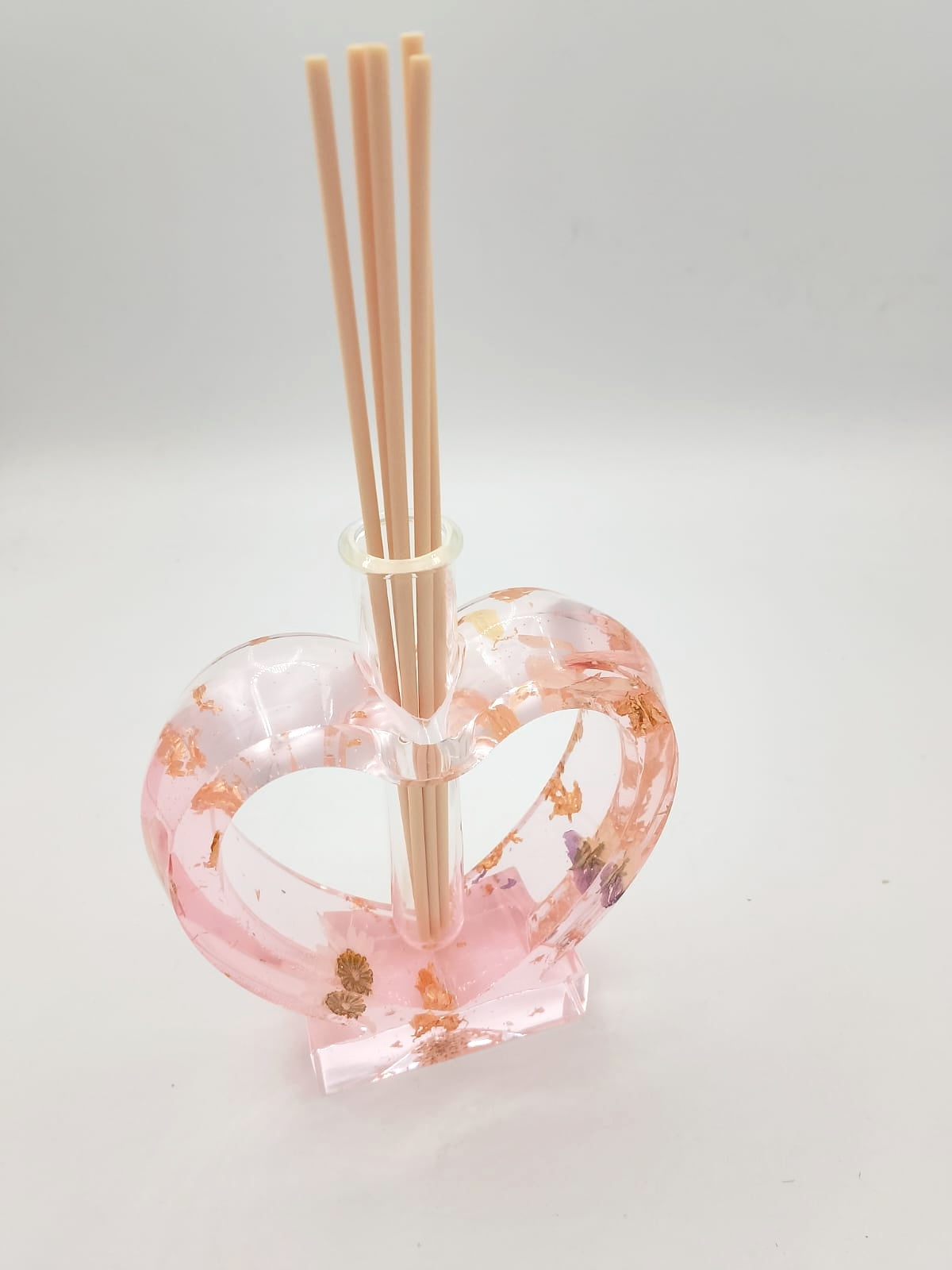 porta diffusore, diffusore, vaso, cuore, relax, fragranze, bastoncini, resina epossidica, regalo, bomboniere, bomboniera, fiori secchi