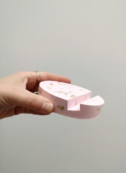 supporto per telefono in resina ecologica, relax, utile, casa, ufficio, scrivania, idea regalo, lavoro, natale