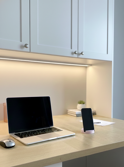 supporto per telefono in resina ecologica, relax, utile, casa, ufficio, scrivania, idea regalo, lavoro, natale