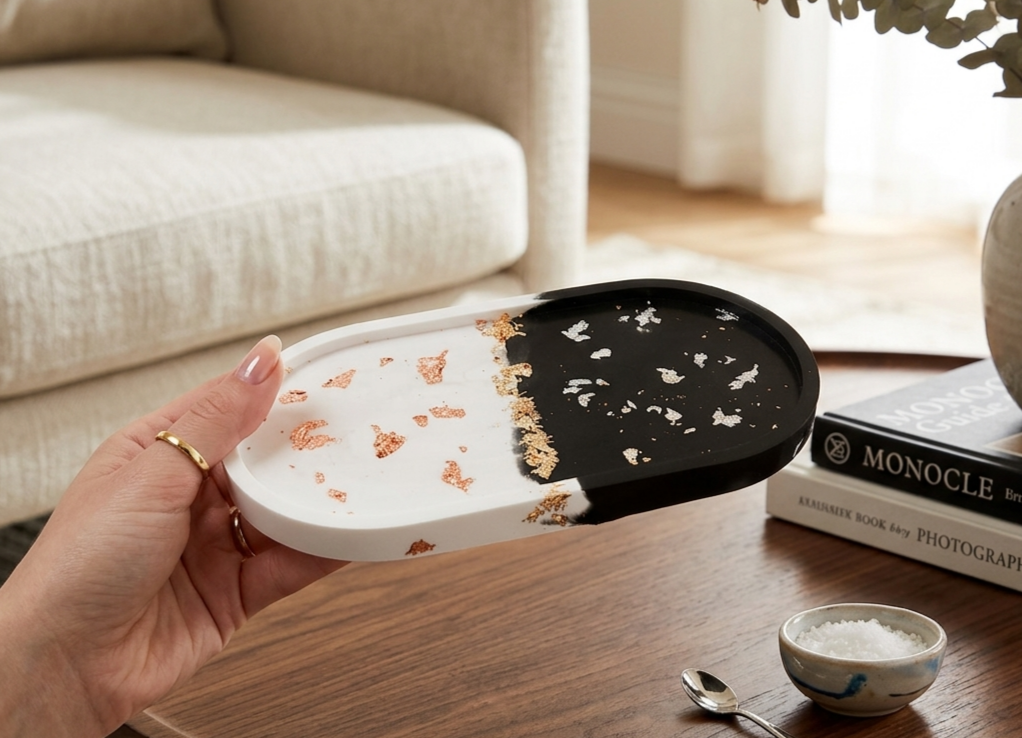 svuotatasche, resina, resina ecologica, arredo, casa, portagioielli, resina, regalo, black, white, giorno, notte