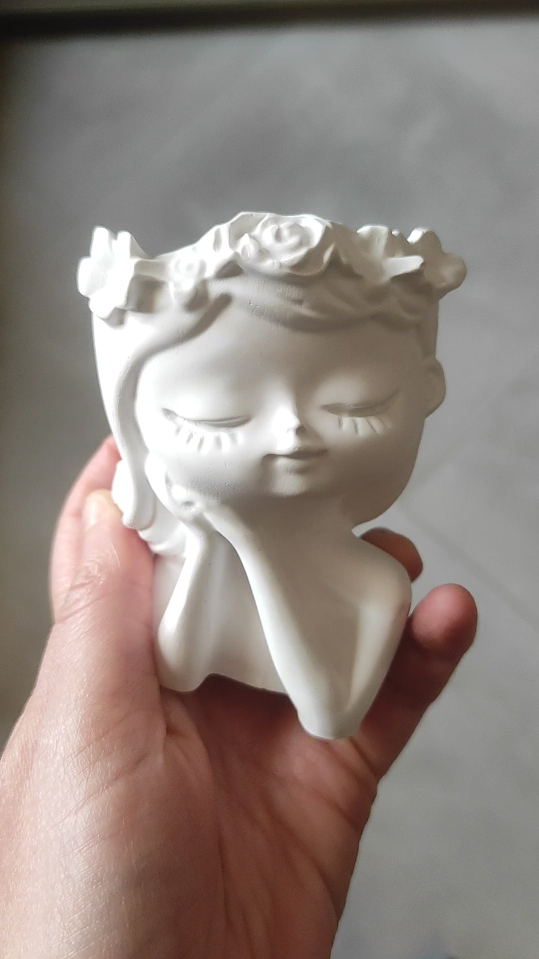 vaso, vaso decorativo, volto, bambina, riposo, calma, bomboniera, battesimo, comunione, cresima, matrimonio, utile, arredamento, arredo